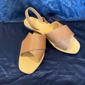 Nisolo tan leather sandals NIB